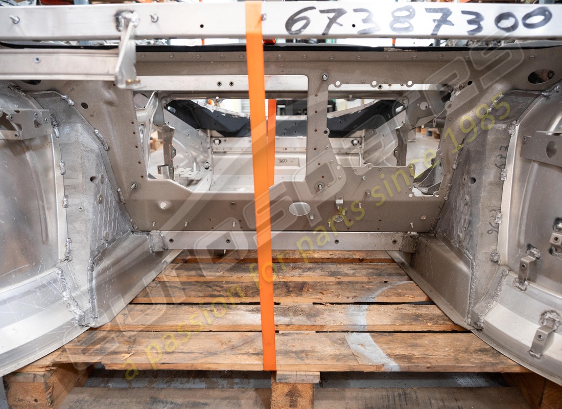 new ferrari rhd front frame. part number 67387300 (7)