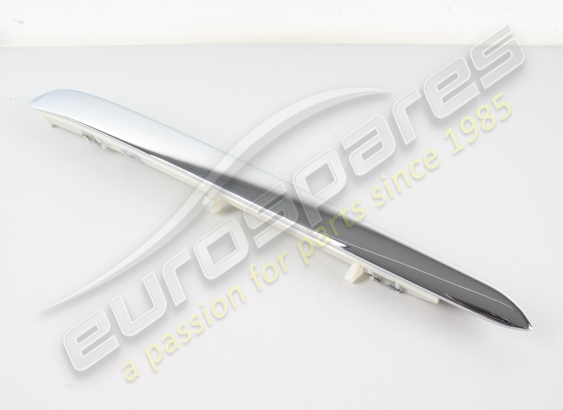 nueva moldura delantera izquierda maserati número de pieza 670138039 (2)