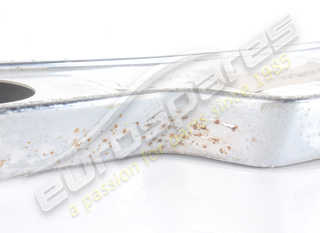 parachoques trasero ferrari usado. número de parte 40018004 (6)