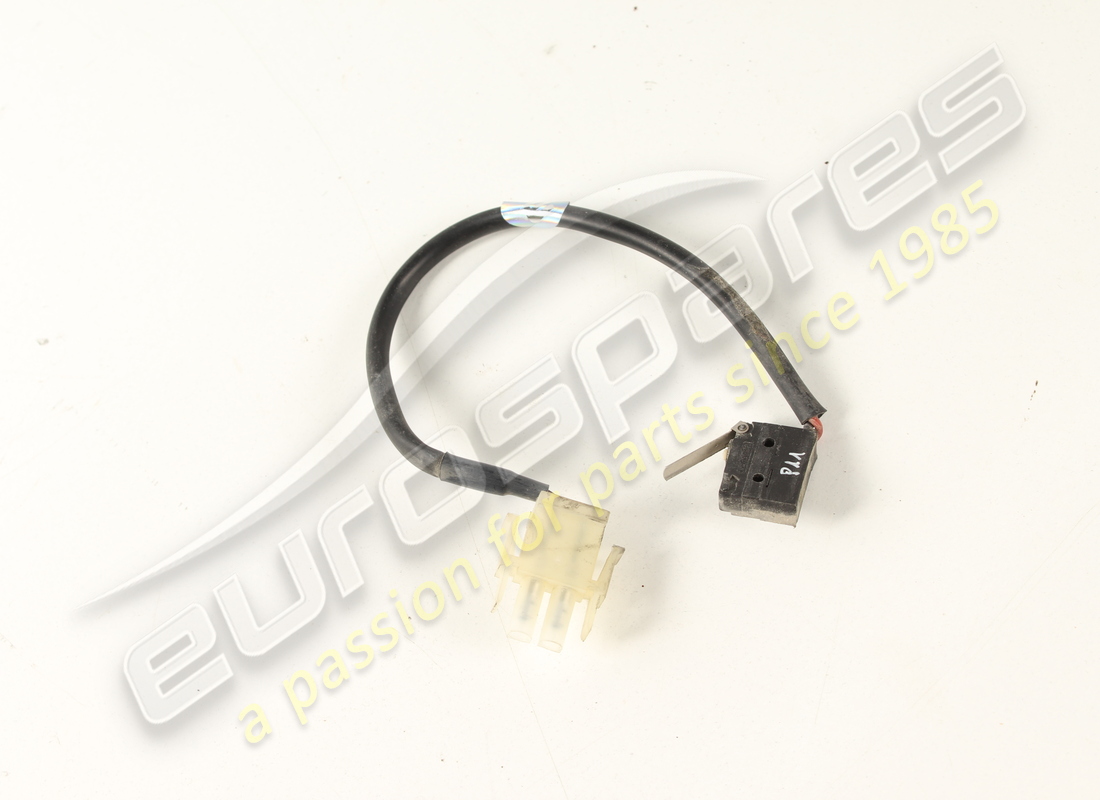 MICROSWITCH Ferrari USADO . NÚMERO DE PARTE 63485600 (1)