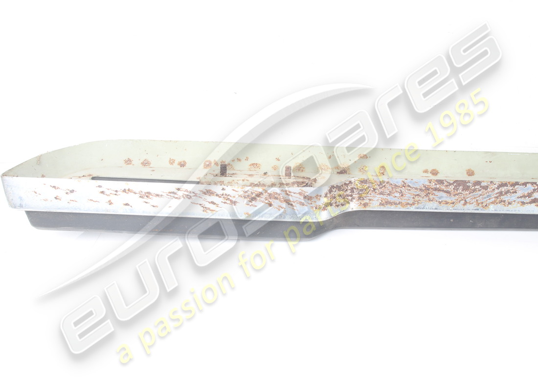 parachoques trasero ferrari usado. número de parte 40018004 (4)