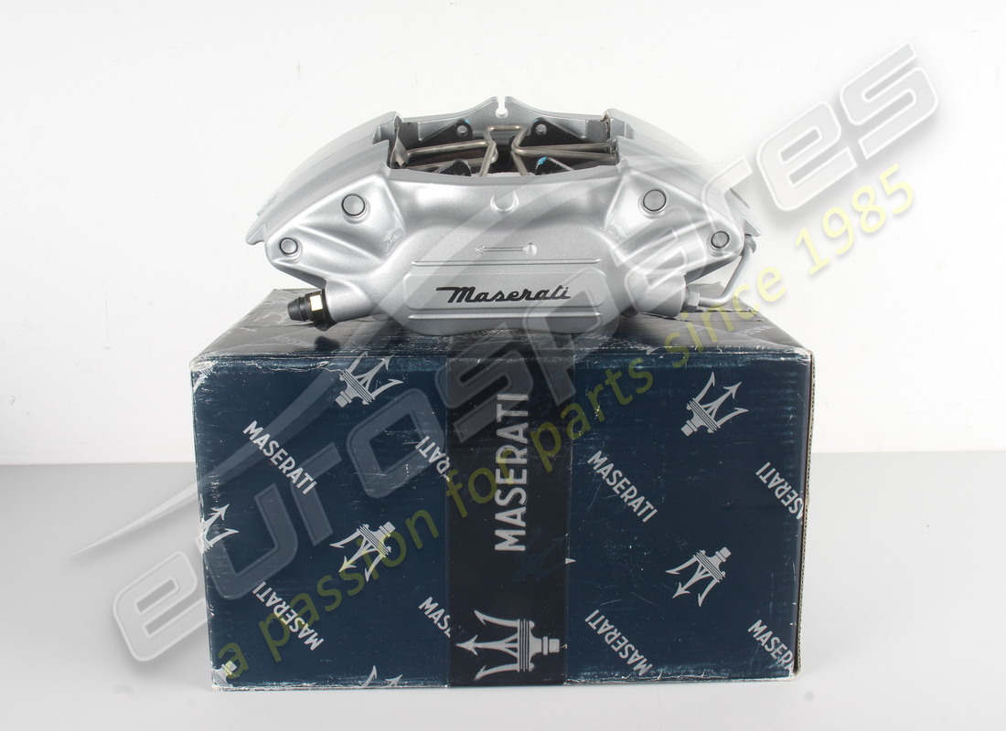 nueva maserati maserati parte 387201123. número de parte 387201123 (1)