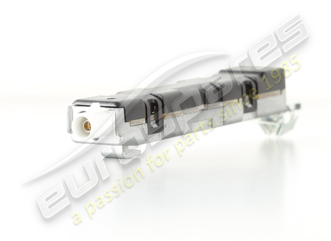nuevo amplificador de antena lamborghini. número de pieza 8r0035225j (2)