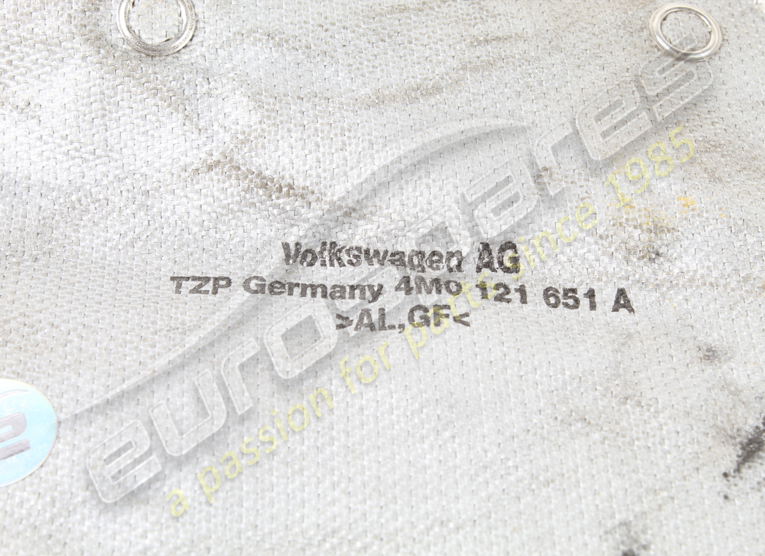 USADO LAMBORGHINI PROTECCIÓN TÉRMICA. NÚMERO DE PARTE 4M0121651A (3) usado lamborghini protección térmica. número de parte 4m0121651a (3)