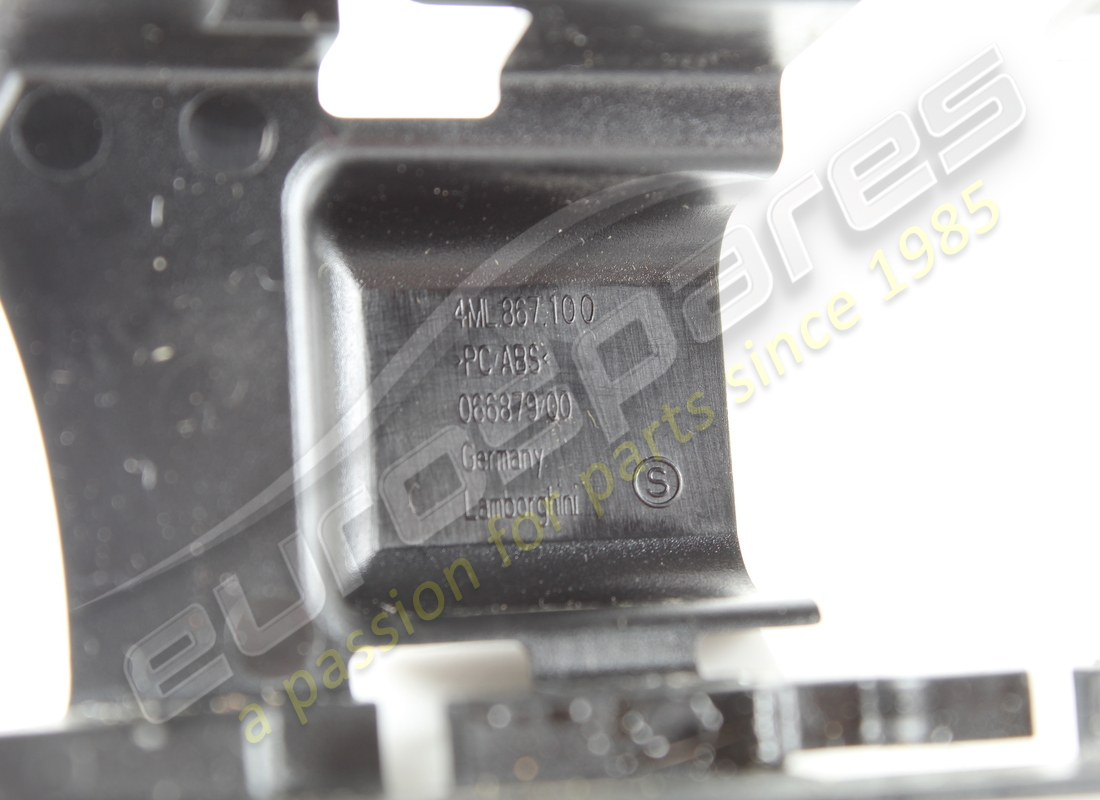 soporte lamborghini usado. número de parte 4ml867100 (3)