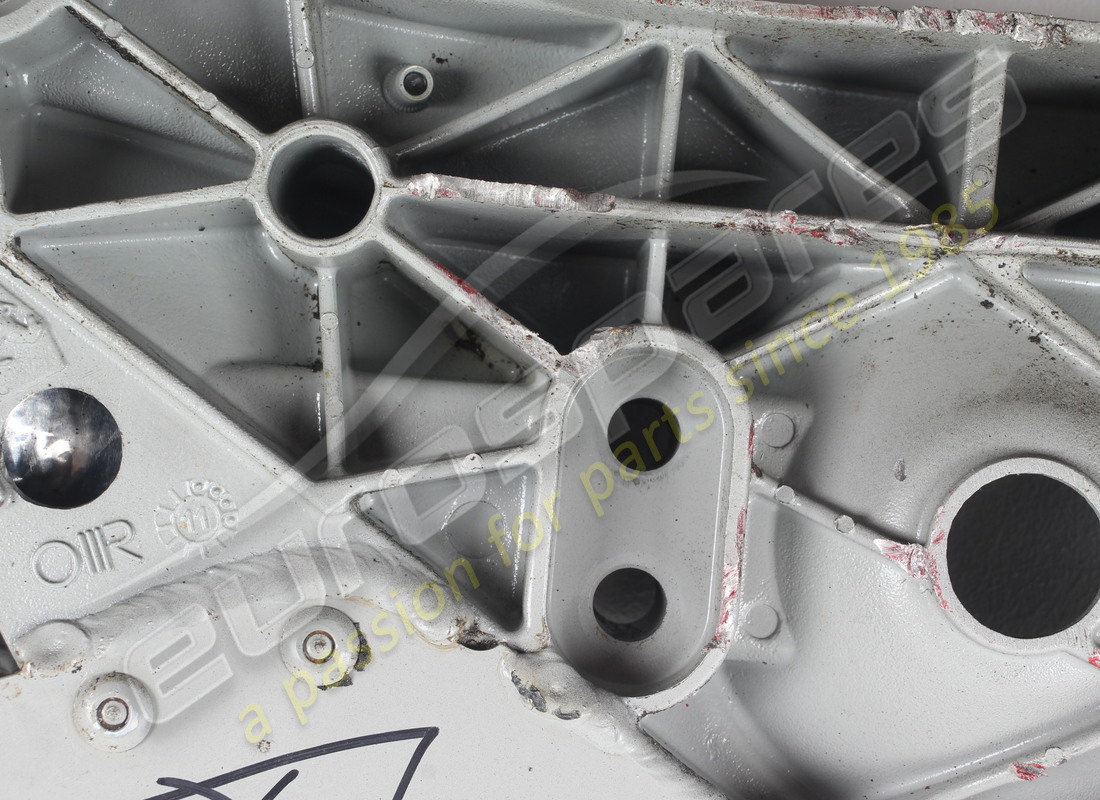 SUBCHASIS DEL MOTOR FERRARI USADO. NÚMERO DE PARTE 265529 (7) subchasis del motor ferrari usado. número de parte 265529 (7)