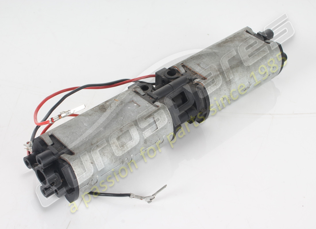 MOTOR GUÍA USADO FERRARI. NÚMERO DE PIEZA 65877100 (2) motor guía usado ferrari. número de pieza 65877100 (2)