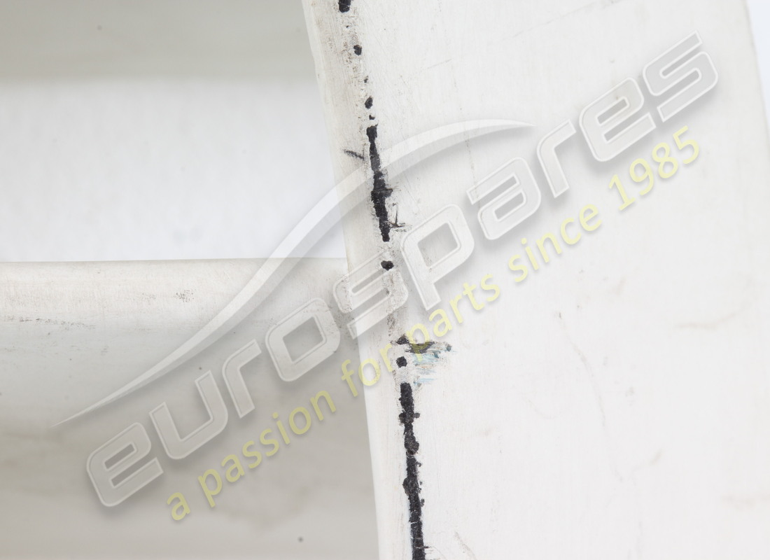 nueva (otra) ferrari rejilla de alerón trasero derecho. número de pieza 62529610 (5)