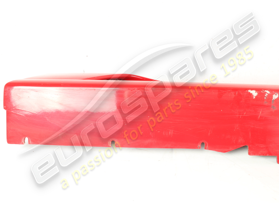 revestimiento bajo puerta rh ferrari usado. número de parte 69831610 (7)