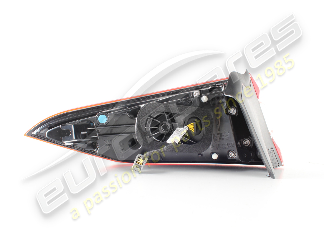 nueva luz trasera exterior derecha maserati. número de parte 670106830 (3)