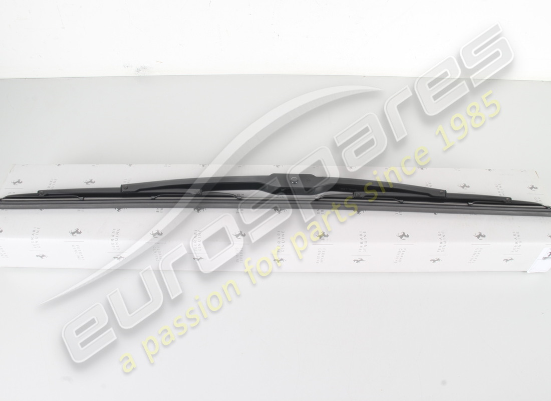 nuevo ferrari cepillo limpiaparabrisas derecho. número de pieza 65081600 (2)