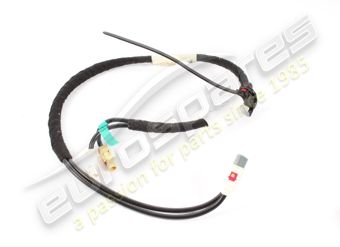 EXTENSIÓN DE CABLES DE RADIO Maserati USADOS. NÚMERO DE PARTE 231162 (1)