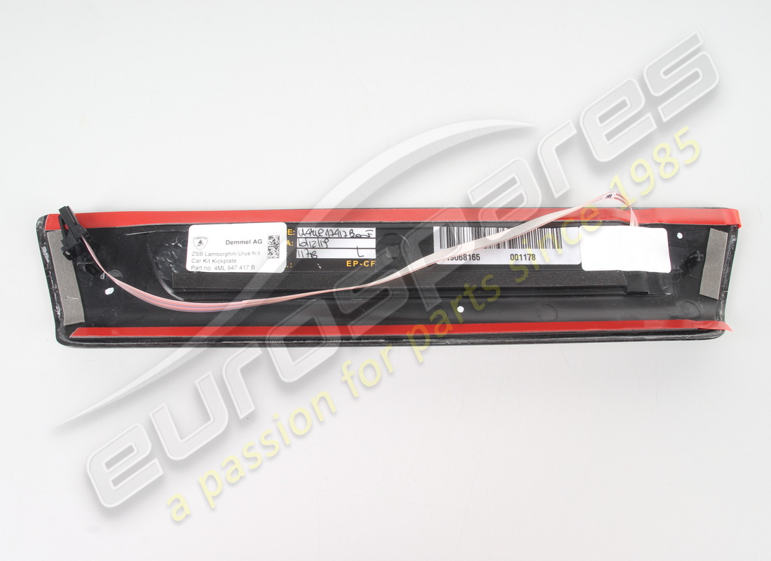 nuevo lamborghini kit placa de protección urus cfk retroiluminada. número de pieza 4ml069641b (4)