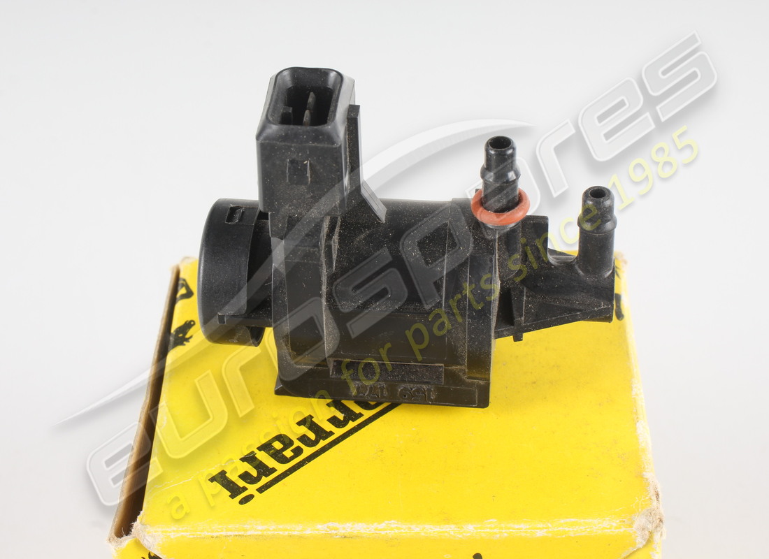 válvula solenoide nueva ferrari. número de pieza 159177 (6)