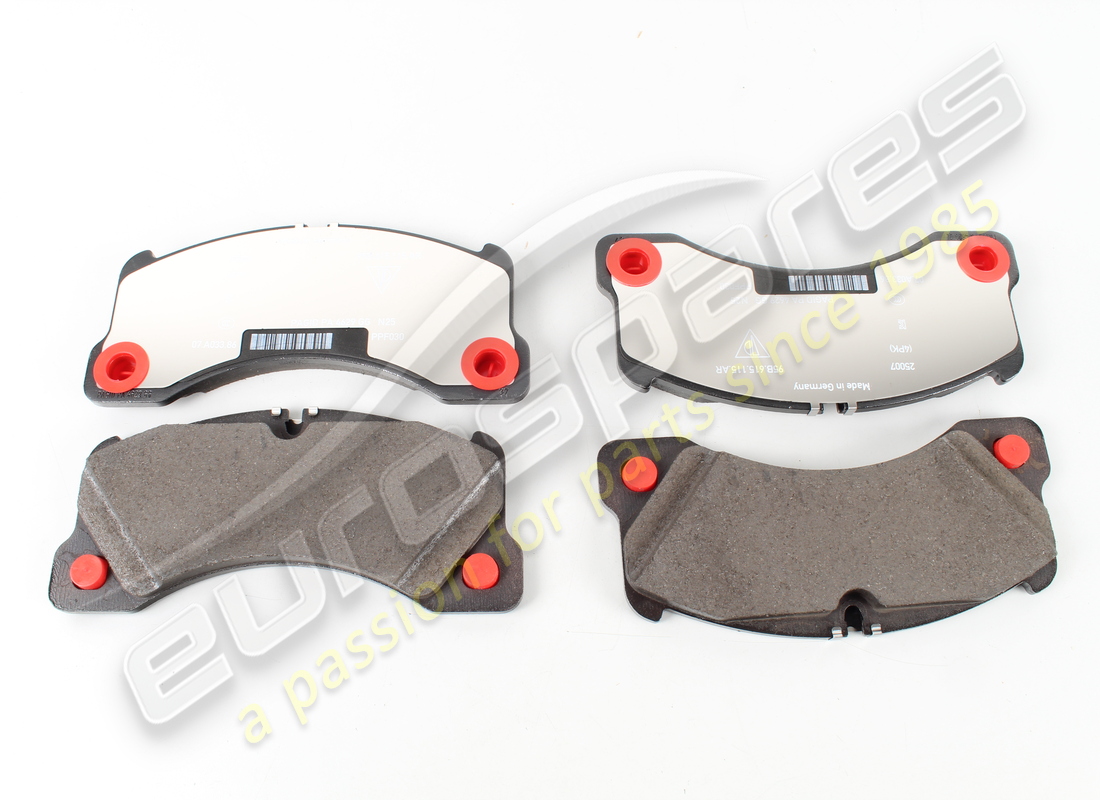 NUEVO JUEGO DE PASTILLAS DE FRENO DELANTERO PORSCHE. NÚMERO DE PIEZA 95B698151AR (1) nuevo juego de pastillas de freno delantero porsche. número de pieza 95b698151ar (1)