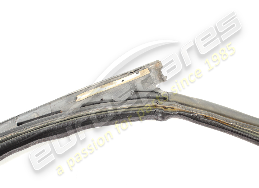 JUNTA DE GOMA DE PUERTA IZQUIERDA USADA MASERATI. NÚMERO DE PIEZA 384500159 (3) junta de goma de puerta izquierda usada maserati. número de pieza 384500159 (3)