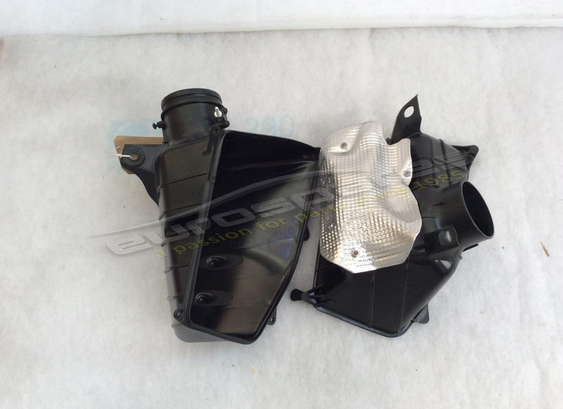 FILTRO DE AIRE Lamborghini USADO. NÚMERO DE PARTE 4T0133837 (1)