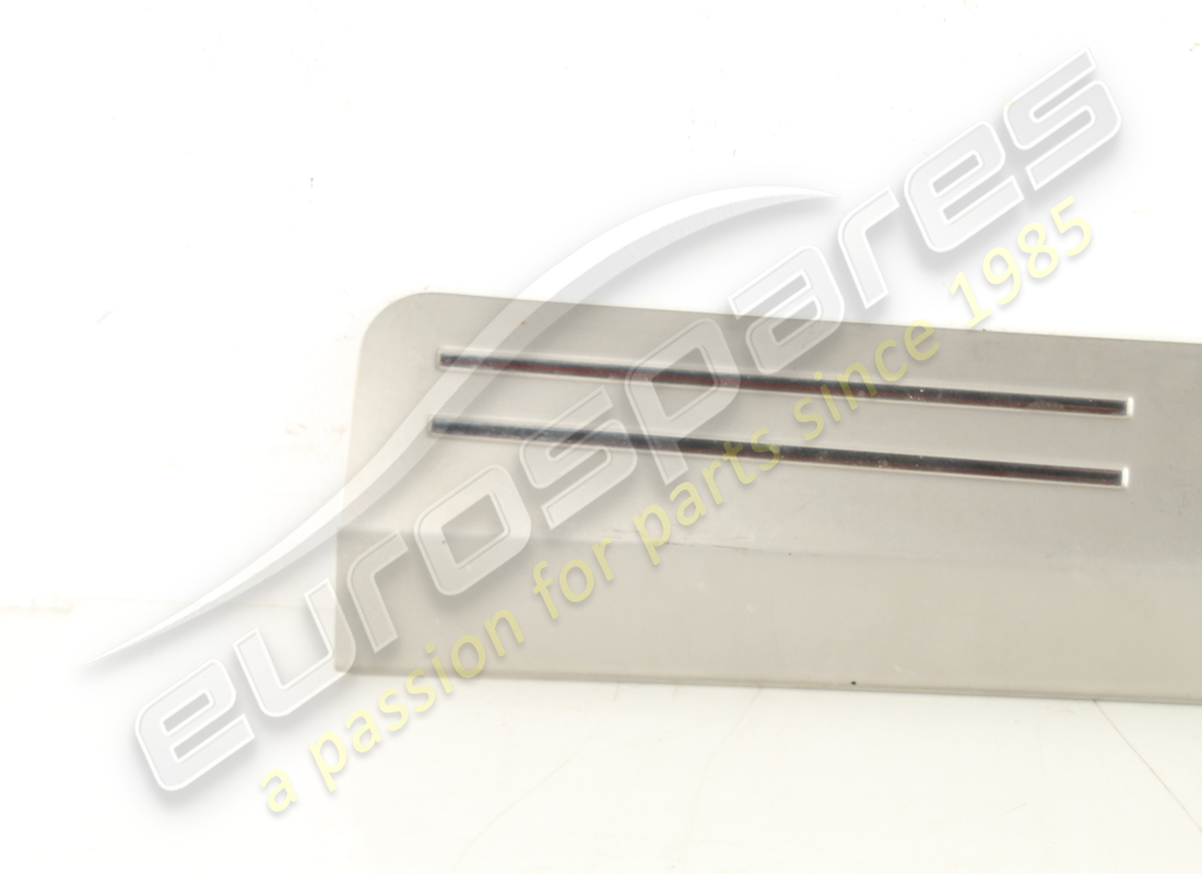 placa de racor izquierda ferrari usada. número de parte 81362300 (3)