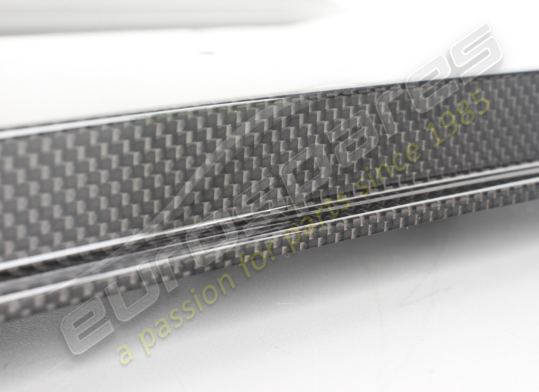 nuevo ferrari aerodinámica trasera de fibra de carbono. número de pieza 70004136 (3)