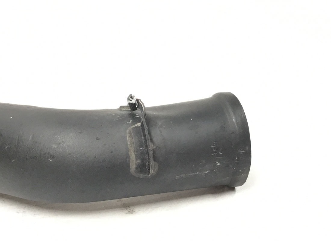 tubo conector del tanque de combustible ferrari usado. número de parte 320027 (3)