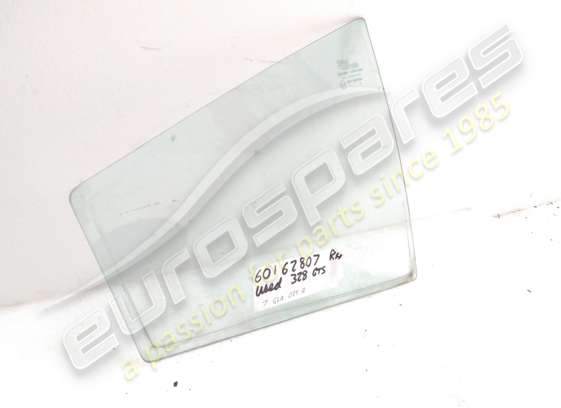 cristal de luz de cuarto trasero derecho ferrari gts usado. número de parte 60162807 (2)