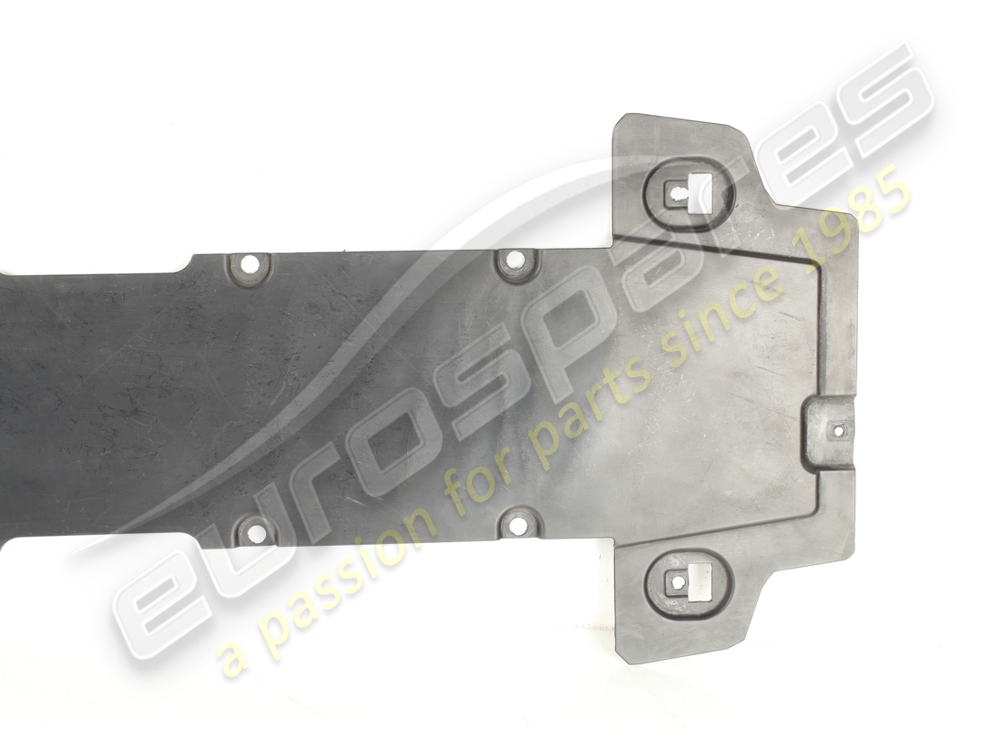 protección central de bajos ferrari usada. número de parte 82884900 (3)