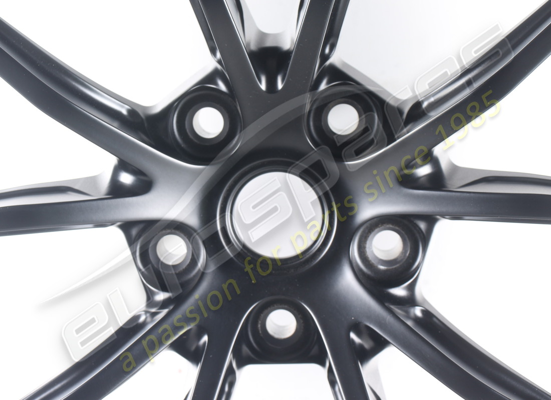 NUEVA FERRARI RUEDA DELANTERA. NÚMERO DE PARTE 323894 (2) nueva ferrari rueda delantera. número de parte 323894 (2)