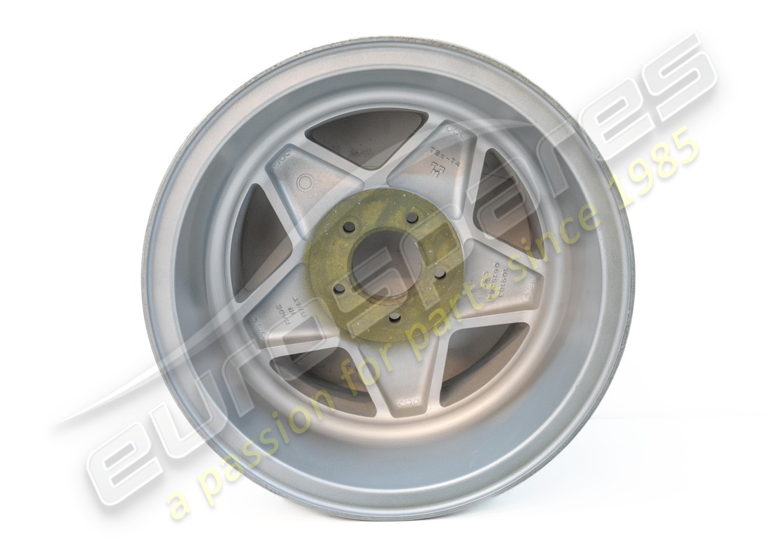 NEW (OTHER) FERRARI REAR WHEEL (9X15). PART NUMBER 109193 (5) new (other) ferrari rear wheel (9x15). part number 109193 (5)