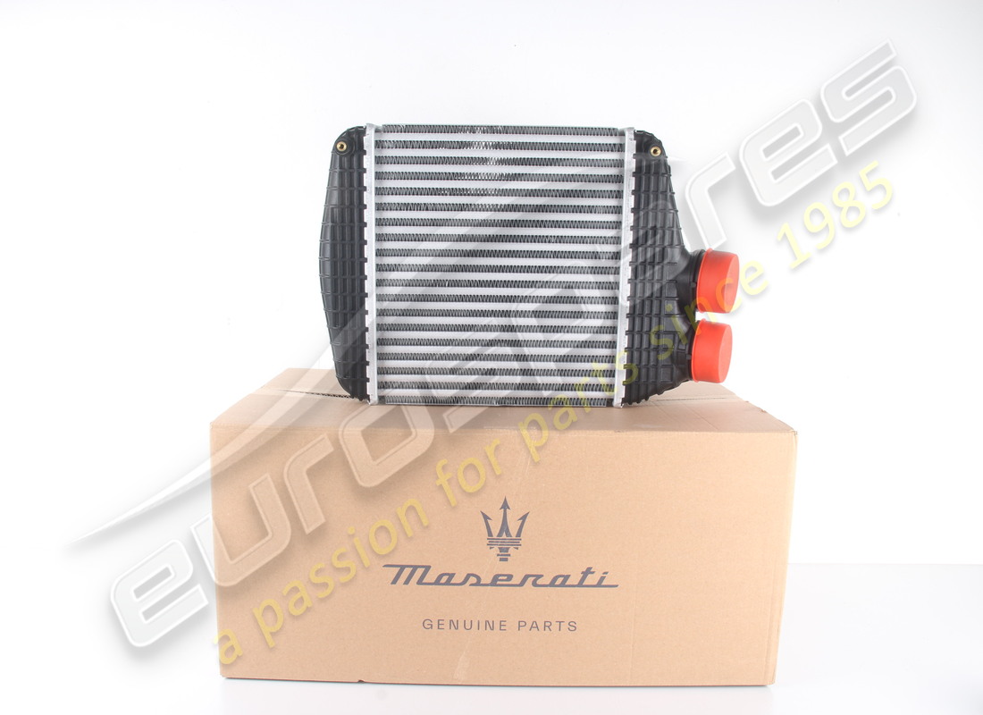 nuevo maserati intercooler izquierdo. número de pieza 670109550 (1)