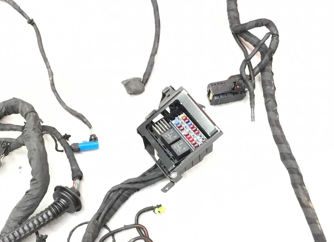 cable del cuerpo ferrari dañado. número de parte 848203 (5)