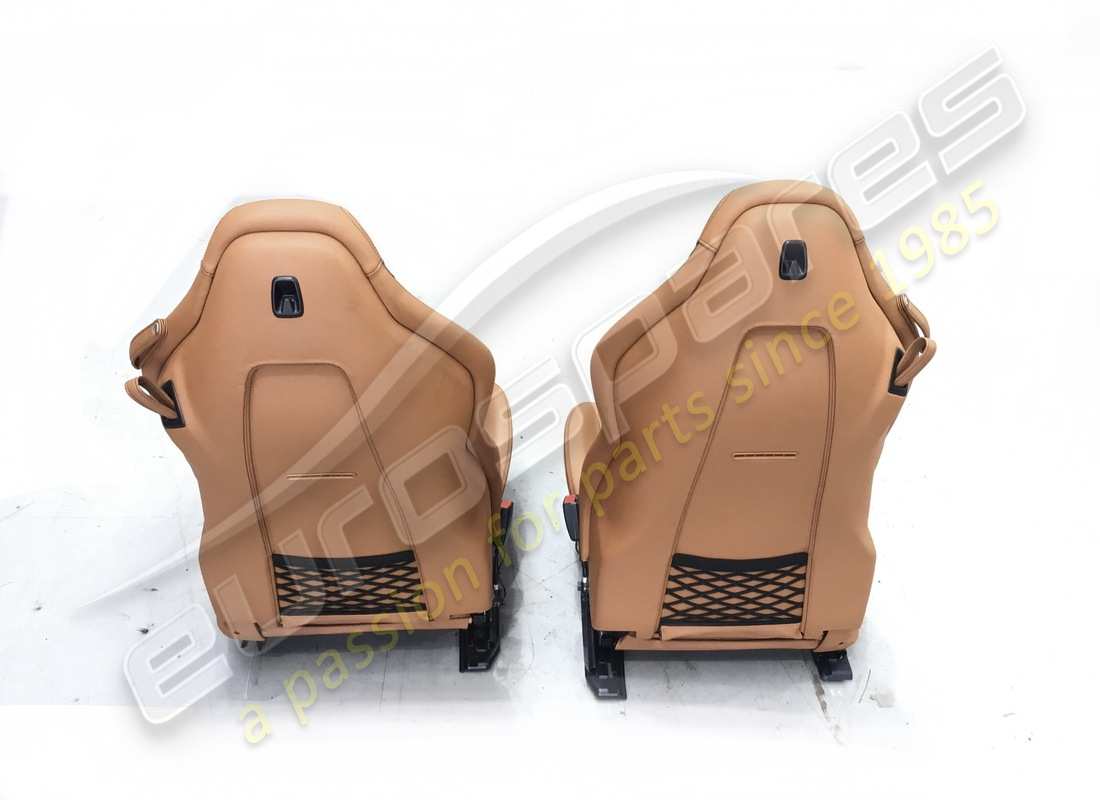 usada eurospares california t - par de comodidad seats - cuero hide (cuoio) con costuras negras - completamente eléctrica - diseño estilo daytona - aplicable para gd. número de parte eap1329829 (2)