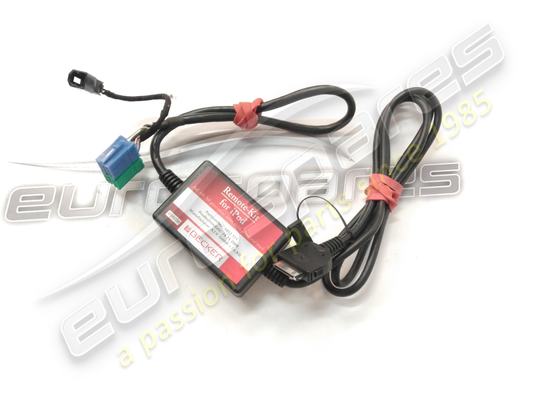 NUEVA CAJA ADAPTADORA DE IPOD Ferrari -OPCIONAL- . NÚMERO DE PARTE 230999 (1)