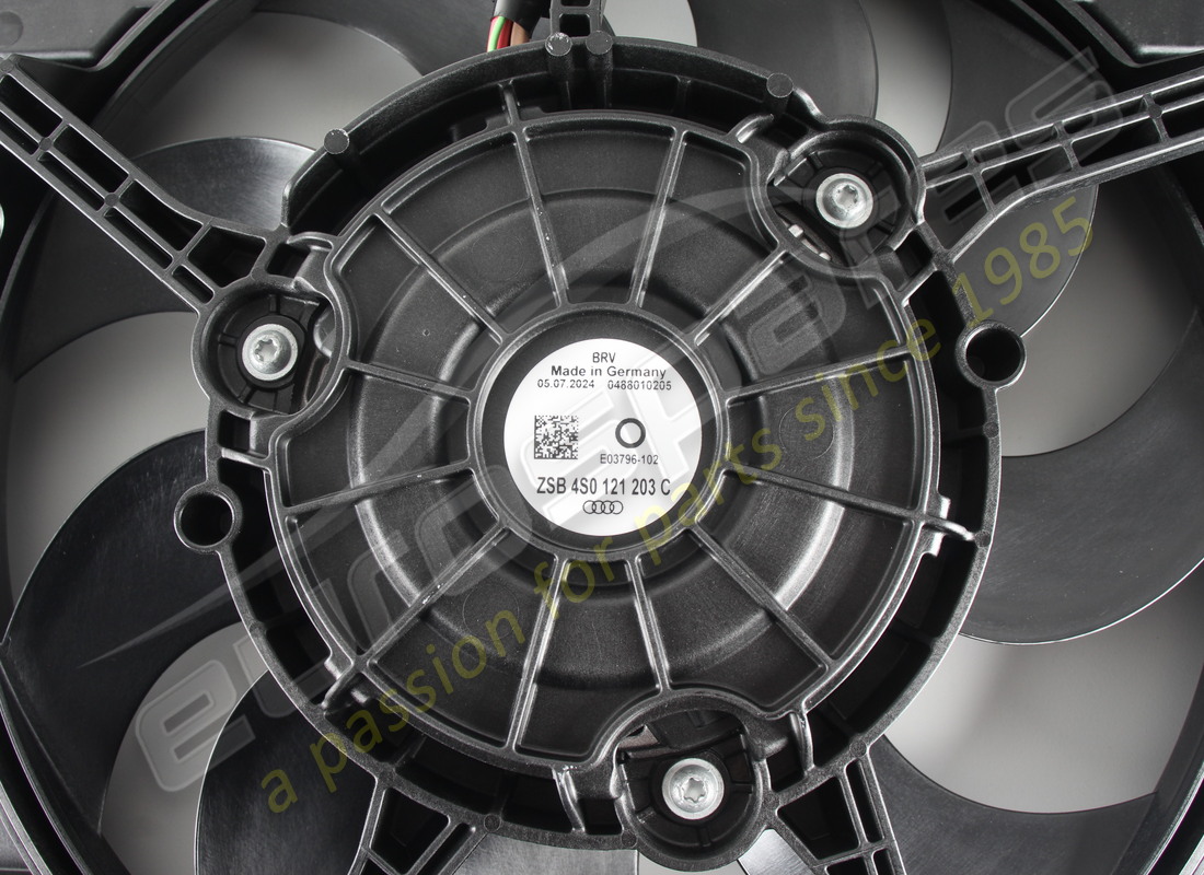 nuevo lamborghini cubierta del radiador y ventilador. número de pieza 4s0121203c (3)