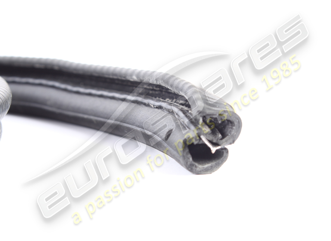 GOMA DE PUERTA NUEVA FERRARI *POR METRO*. NÚMERO DE PIEZA MC34761 (2) goma de puerta nueva ferrari *por metro*. número de pieza mc34761 (2)