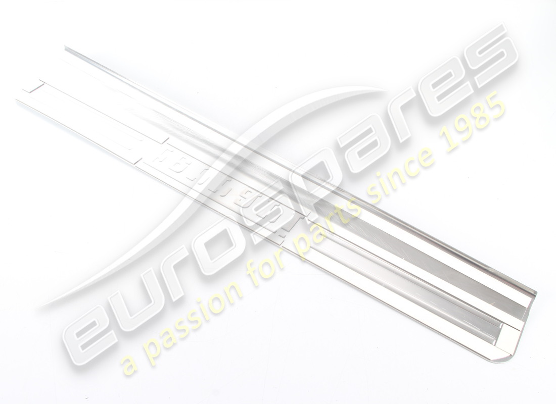 nuevo plato de protección del derecho ferrari. número de parte 81361800 (2)