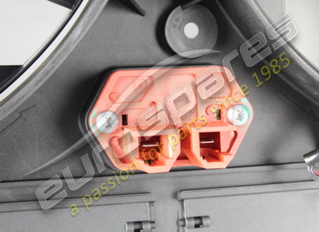 NUEVO JUEGO COMPLETO DE ELECTROVENTILADORES MASERATI. NÚMERO DE PIEZA 263141 (3) nuevo juego completo de electroventiladores maserati. número de pieza 263141 (3)