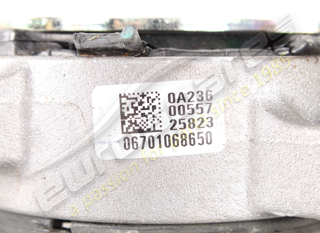 nuevo soporte de caja de cambios maserati. número de pieza 670106865 (5)