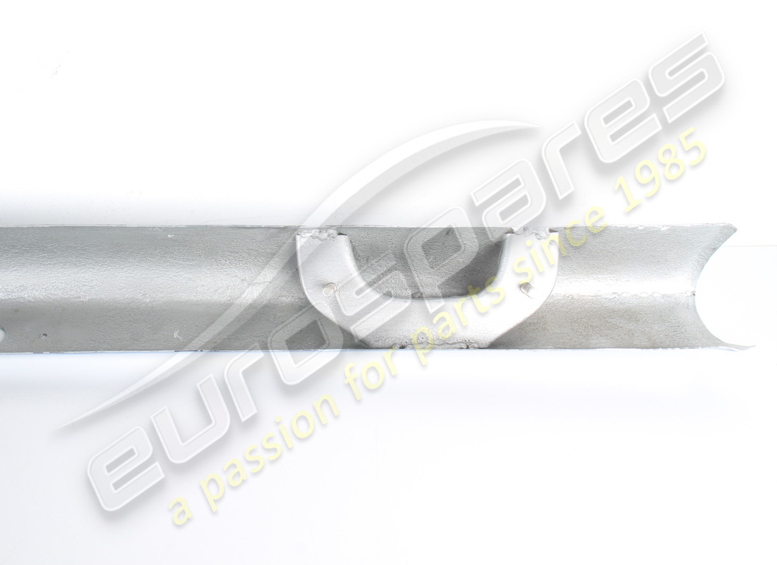 NUEVO FERRARI 275GTB PARACHOQUES CENTRAL TRASERO. NÚMERO DE PARTE 20401709 (4) nuevo ferrari 275gtb parachoques central trasero. número de parte 20401709 (4)