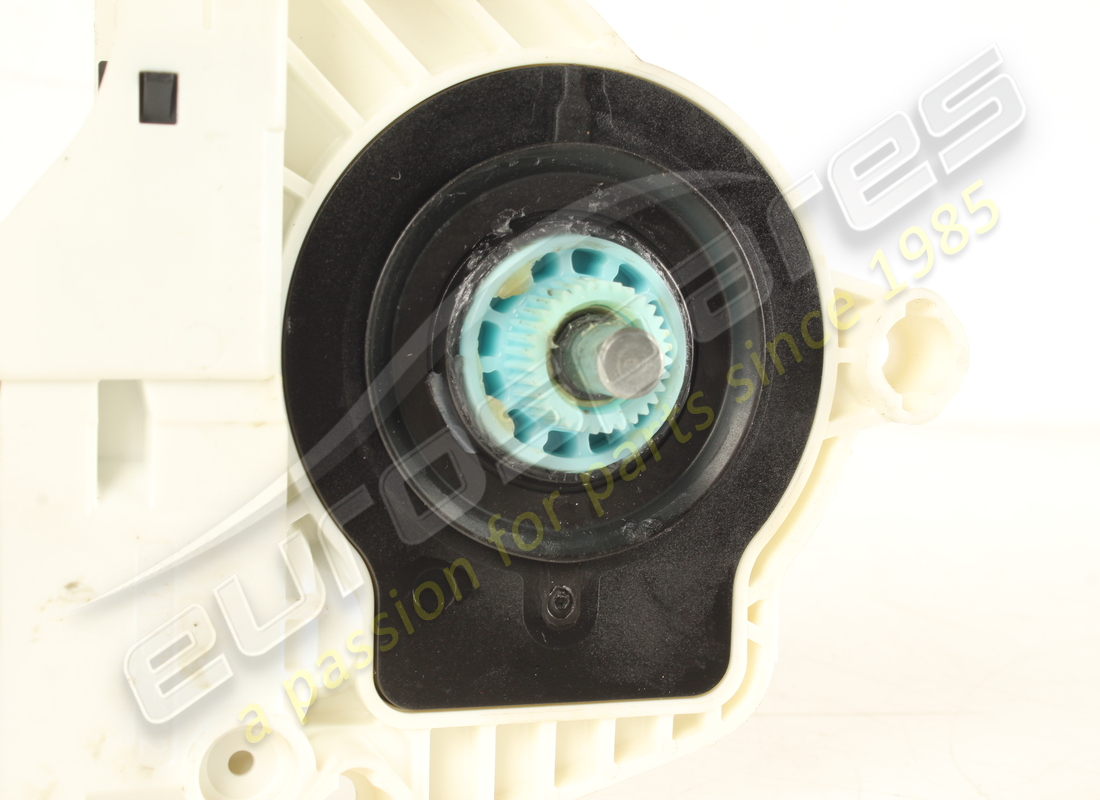 motor derecho de ventanilla usado lamborghini. número de pieza 8k0959801b (3)