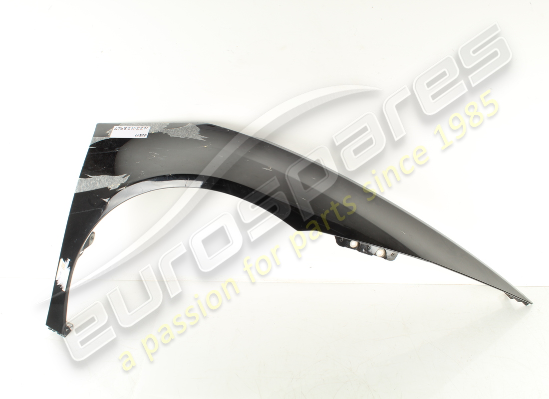 GUARDABARROS DELANTERO DERECHO Lamborghini USADO. NÚMERO DE PIEZA 4T0821022D (1)