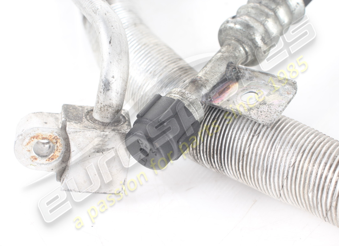 TUBERÍA USADA FERRARI DEL FILTRO AL EVAPORADOR. NÚMERO DE PIEZA 66982900 (3) tubería usada ferrari del filtro al evaporador. número de pieza 66982900 (3)