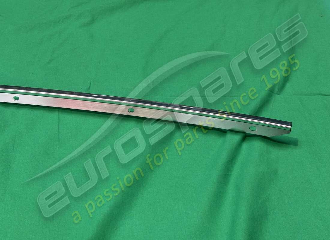 utilizado maserati modanatura lat. cromata completa. número de parte 670043123 (2)
