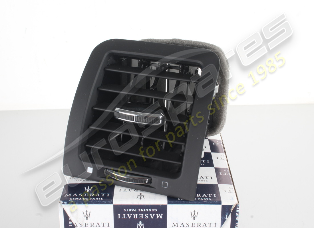 nueva maserati bocchetta lat ds plancia m13. número de parte 68238500 (3)
