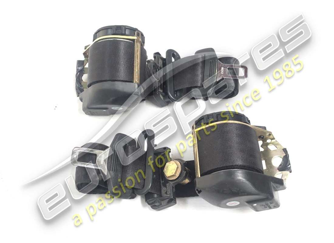 CONJUNTO DE CINTURONES DE SEGURIDAD Ferrari USADOS. NÚMERO DE PARTE 64929400 (1)