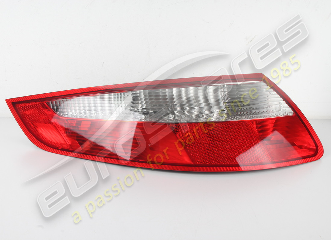 luz trasera nueva porsche. número de pieza 99763148505 (1)
