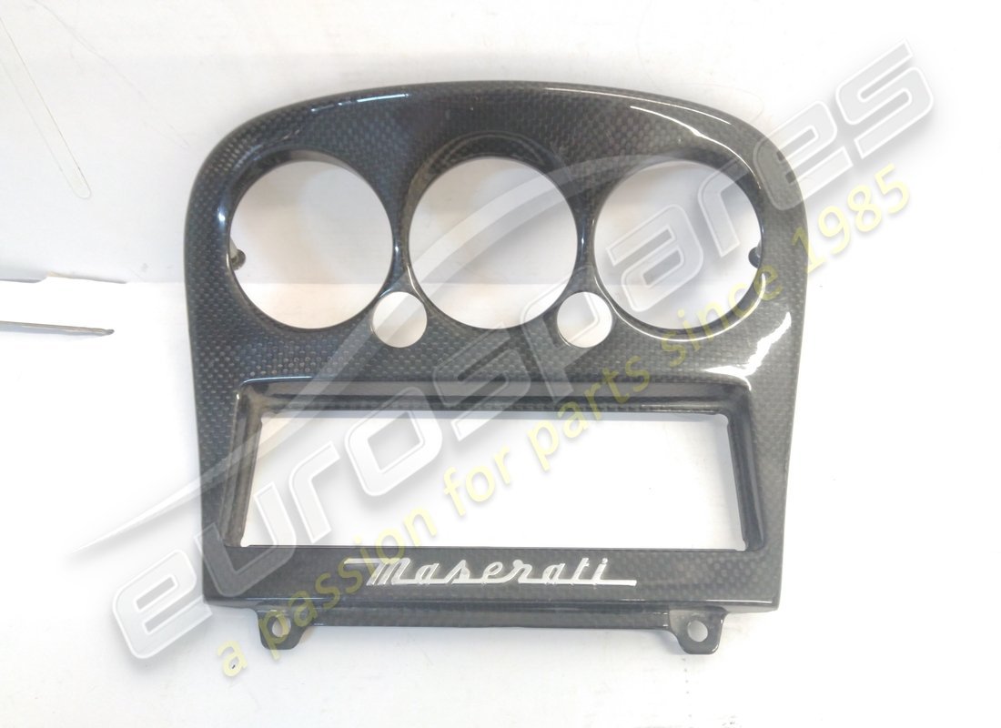 CONSOLA CENTRAL Maserati USADA. NÚMERO DE PARTE 68325400 (1)