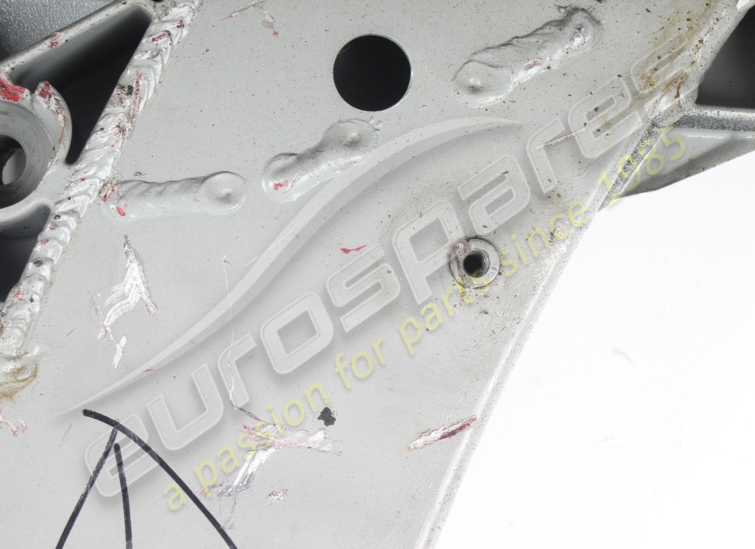 SUBCHASIS DEL MOTOR FERRARI USADO. NÚMERO DE PARTE 265529 (8) subchasis del motor ferrari usado. número de parte 265529 (8)