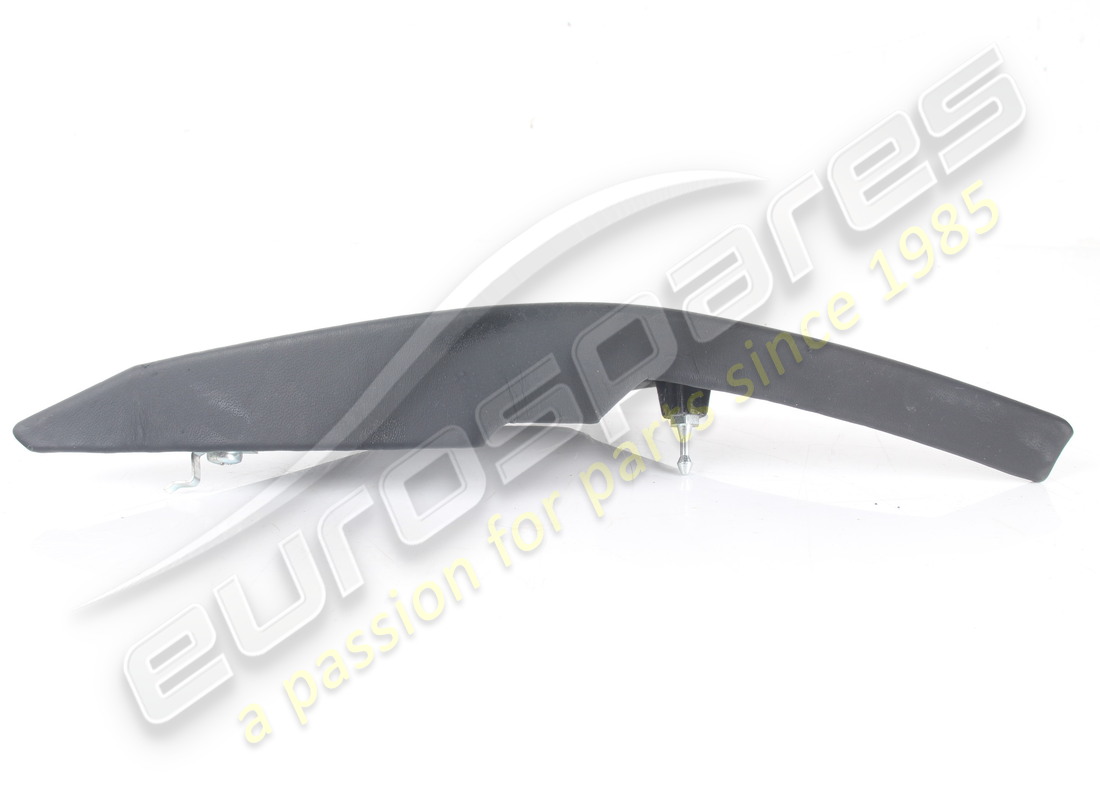 cubierta de pilar inferior derecho ferrari usada. número de pieza 840031.. (3)