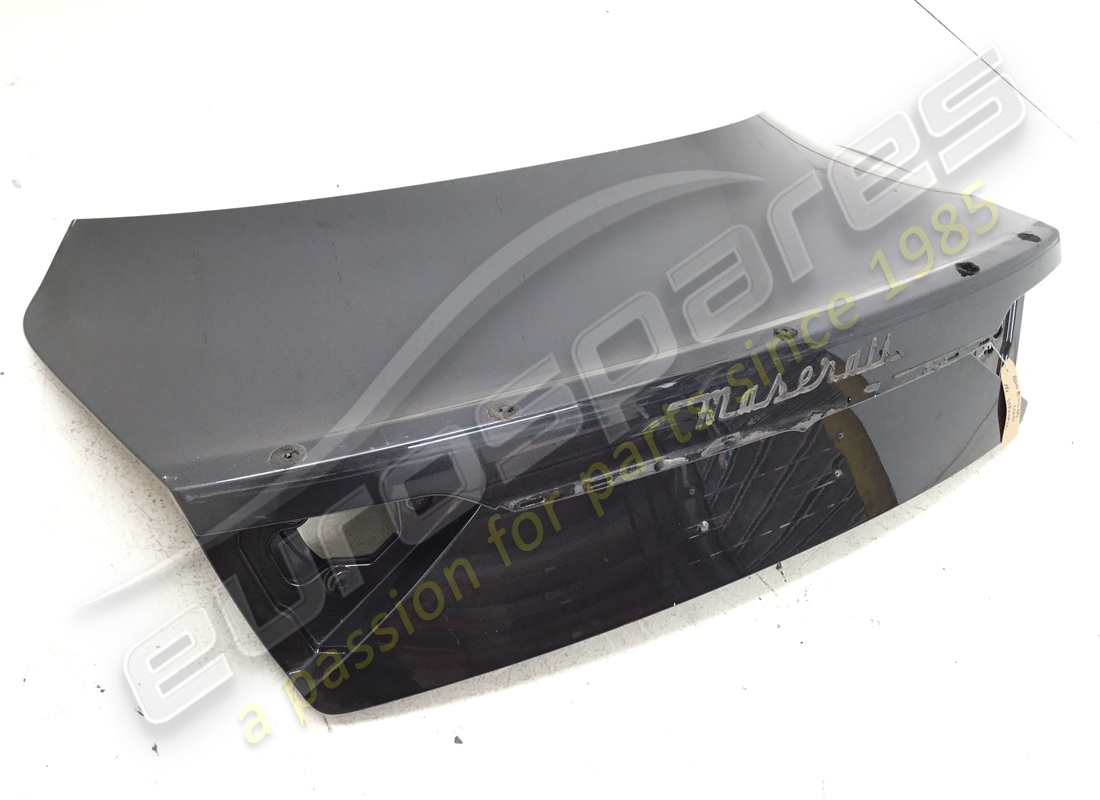 usado maserati cofano posteriore predisposto di fori per spoiler removibile. número de parte 82083300 (2)
