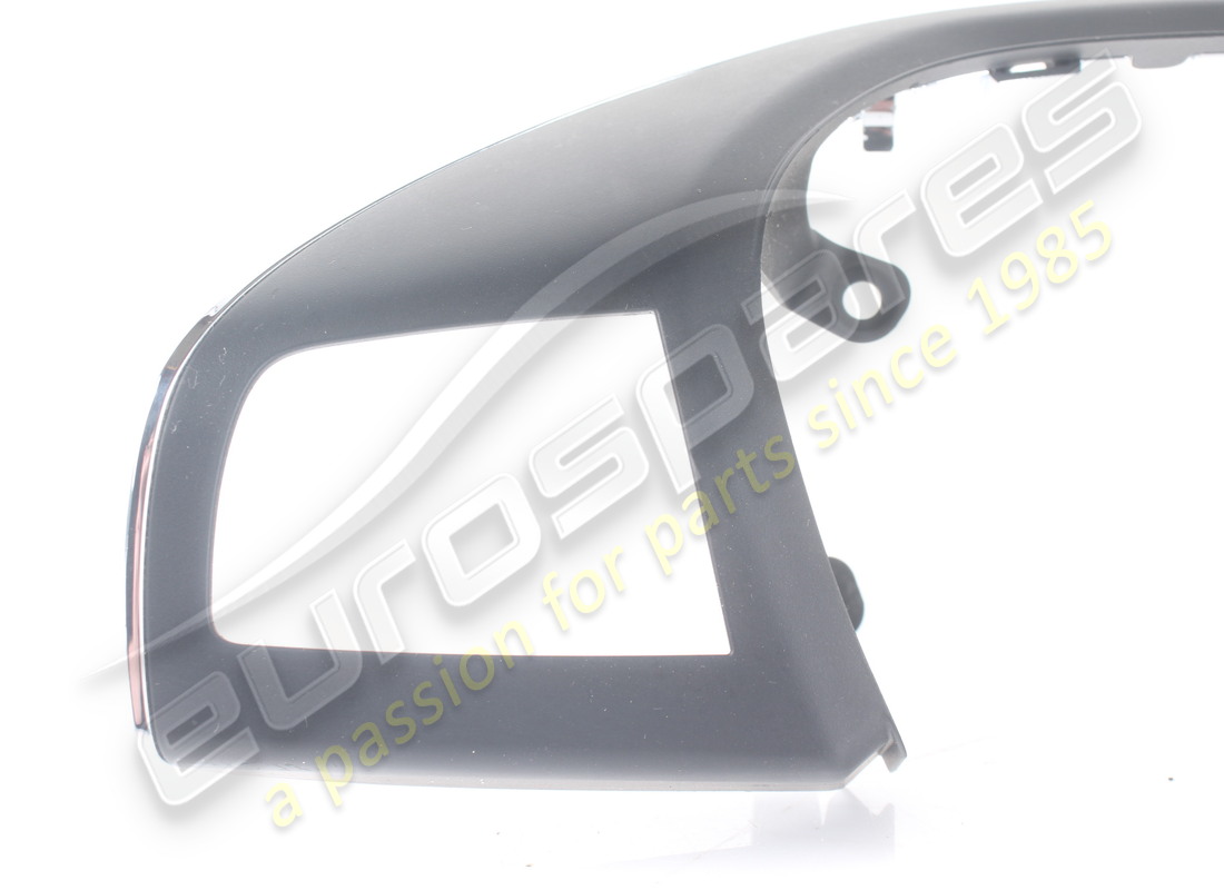 EMPALME DELANTERO DEL VOLANTE USADO MASERATI NEGRO. NÚMERO DE PIEZA 673000082 (2) empalme delantero del volante usado maserati negro. número de pieza 673000082 (2)